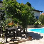 Apartamento Mit Pool An Der Apfelstrasse Puch bei Weiz