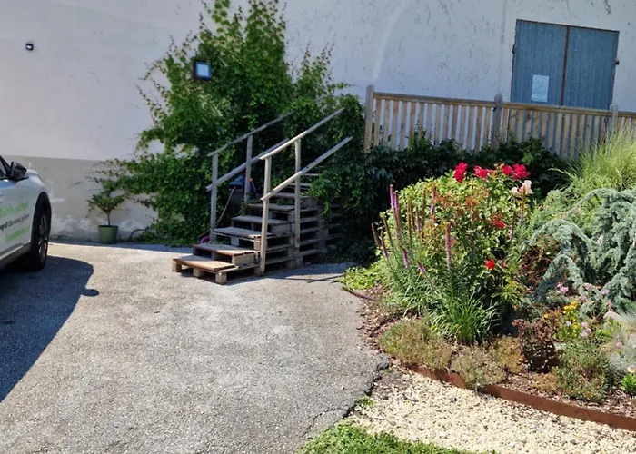 Apartment Mit Pool An Der Apfelstrasse Puch bei Weiz