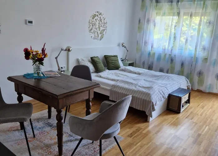 Mit Pool An Der Apfelstrasse Apartment Puch bei Weiz